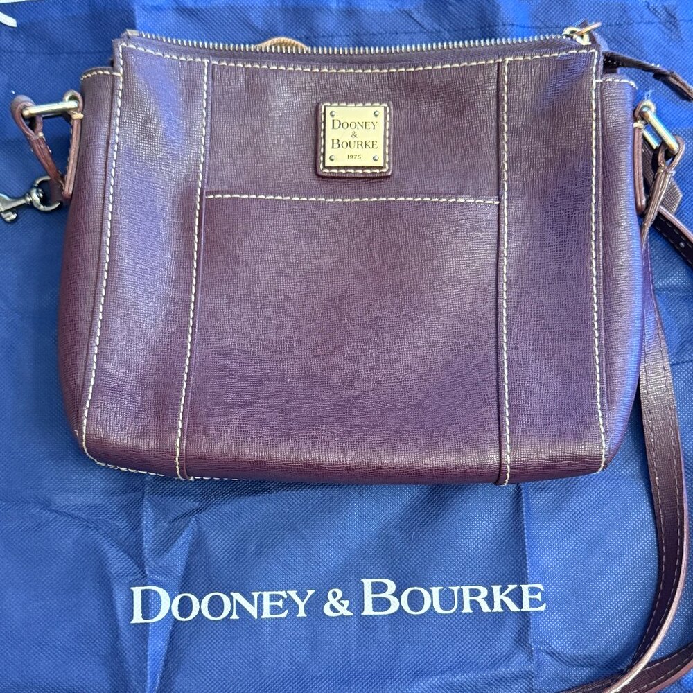 Dooney and Bourke crossbody bag